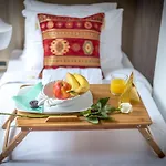 Heritage Gate Of Hotel 3*