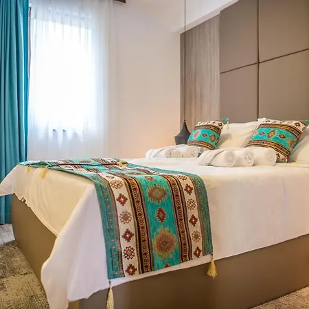 Hotel Heritage Gate Of 3*