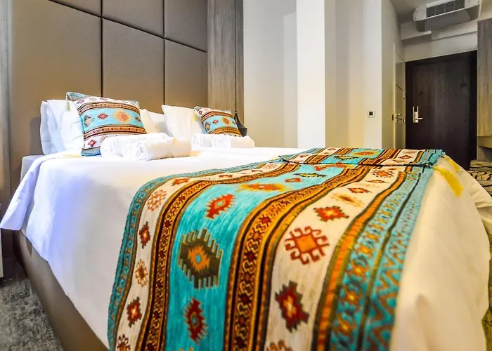 萨拉热窝门赫里塔吉酒店 3* 塞拉耶佛