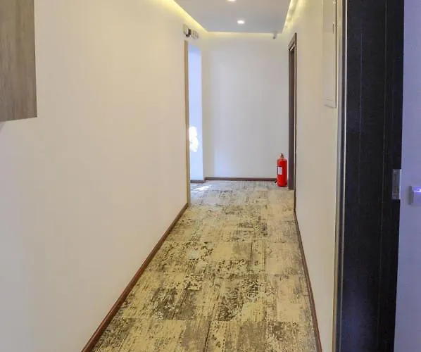 酒店 萨拉热窝门赫里塔吉酒店 3*